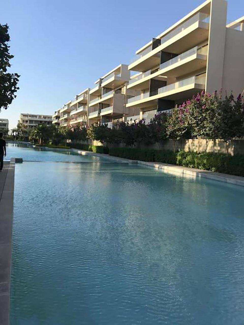 Ground Apartment 2-Bedrooms In Lake View Residence Amazing Price! New Cairo Экстерьер фото