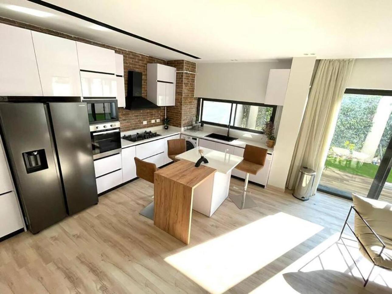 Ground Apartment 2-Bedrooms In Lake View Residence Amazing Price! New Cairo Экстерьер фото